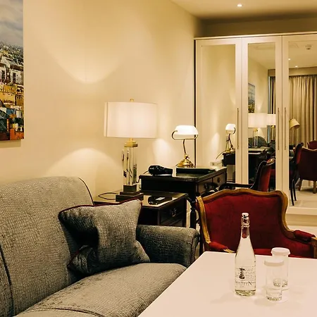 The Keadeen Szálloda Newbridge