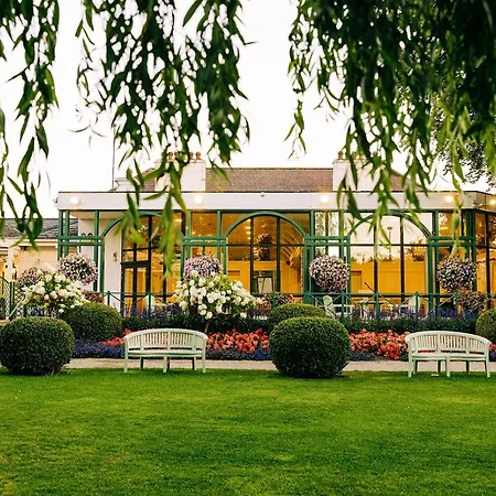 The Keadeen 4* Newbridge (Kildare)