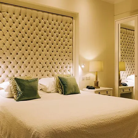 Szálloda The Keadeen Newbridge