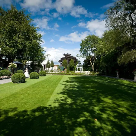 Szálloda The Keadeen Newbridge