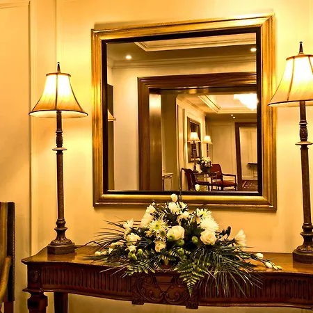 Hotell The Keadeen 4*