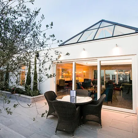 The Keadeen 4* Newbridge (Kildare)