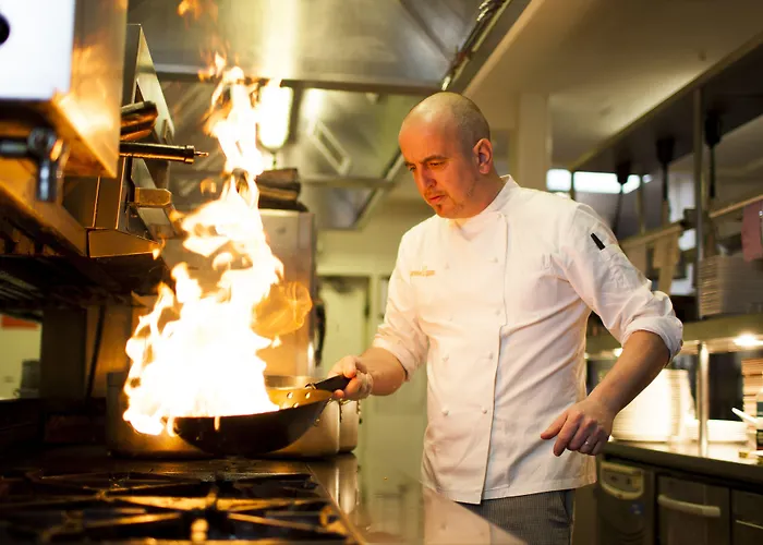 Отель The Keadeen